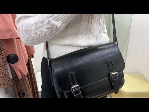 ❤️ Masturbasi umum saka asu enom FeralBerry karo dildo ing kamar fitting ❤❌ Video porno ing jv.com-pornzog.ru ❌